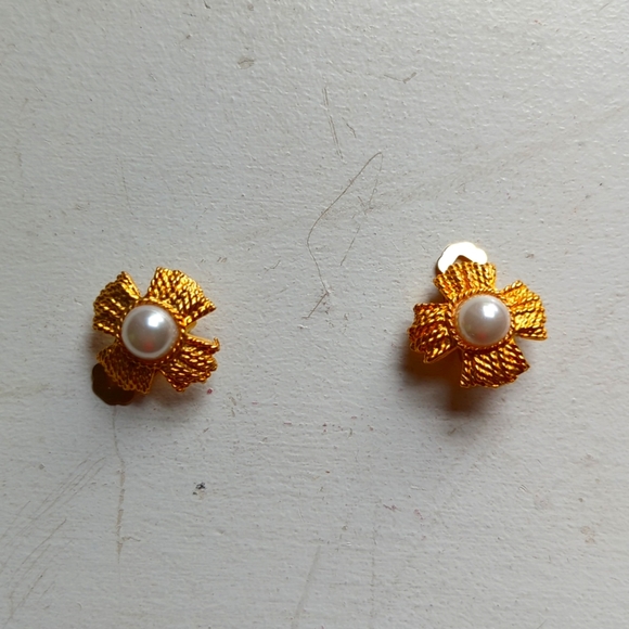 Jewelry - 24K plated Braided Cross Pearl Studs